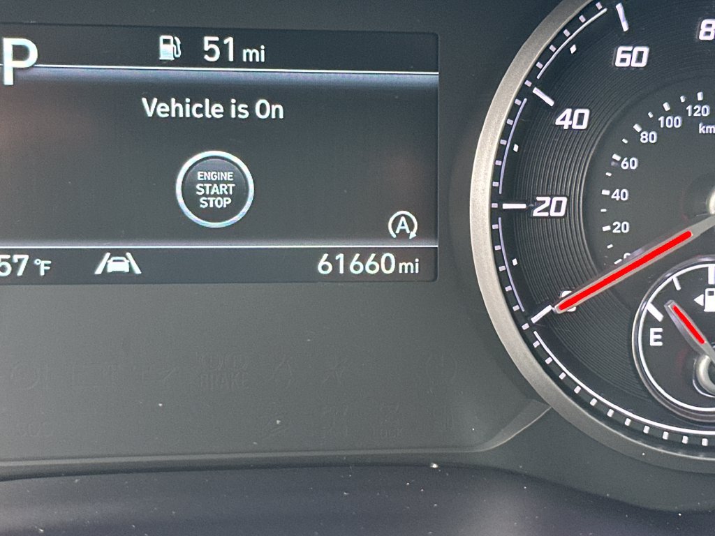 Used 2023 Hyundai Santa Fe SEL w/ Cargo Package AWD/4WD image 13