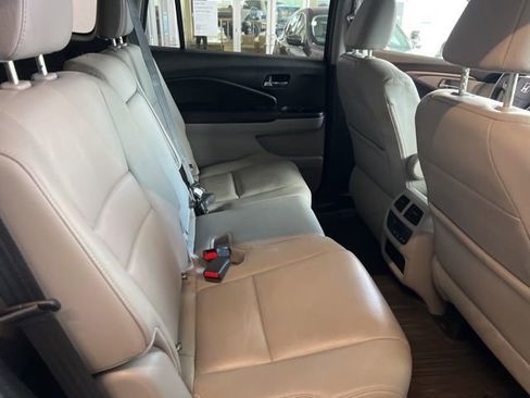 Used 2017 Honda Pilot EX-L image 7