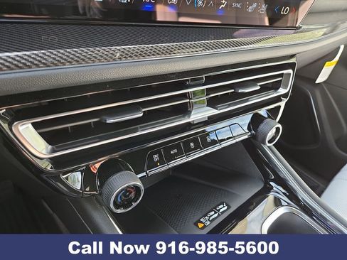 New 2026 Chevrolet Traverse High Country w/ LPO, Floor Liner Package image 15