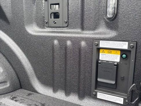 New 2025 Ford F350 Lariat w/ Lariat Ultimate Package image 11