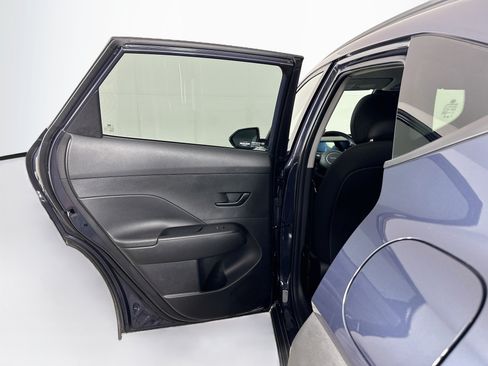 Used 2025 Hyundai Kona SEL AWD/4WD image 25