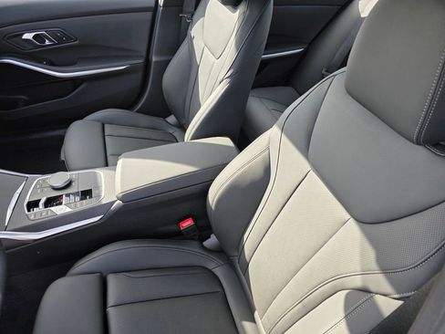 New 2026 BMW 330i Sedan w/ M Sport Package image 9