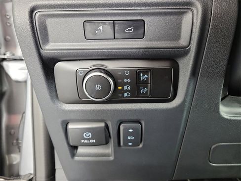 Used 2023 Ford Expedition Limited image 33