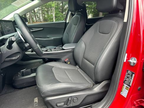 Used 2024 Kia EV6 Light RWD image 6