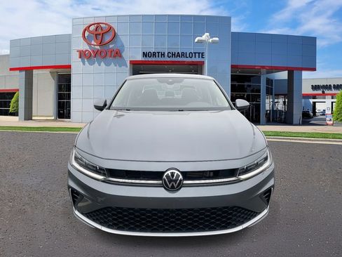 Used 2025 Volkswagen Jetta S image 5