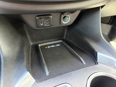 Used 2022 Chevrolet Traverse Premier w/ LPO, Floor Liner Package AWD/4WD image 17