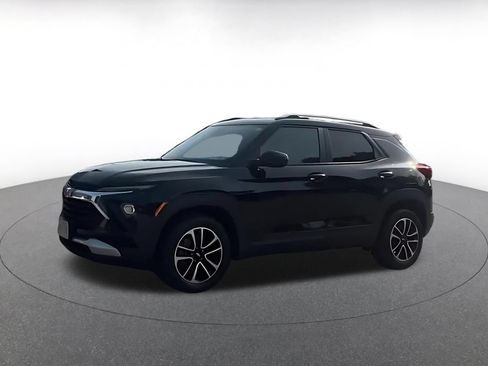 Used 2025 Chevrolet TrailBlazer LT FWD image 8