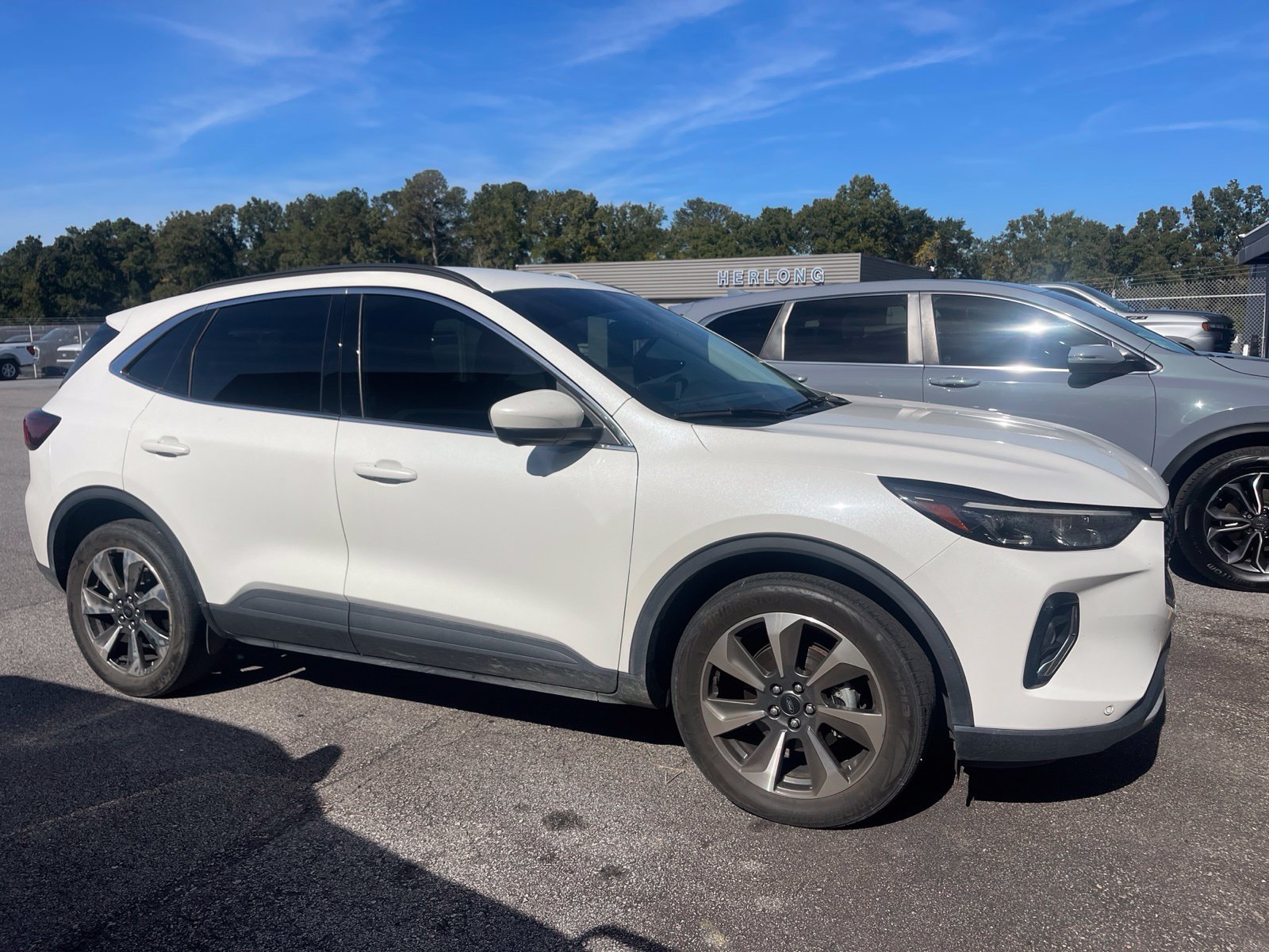 Used 2023 Ford Escape Platinum AWD/4WD image 8