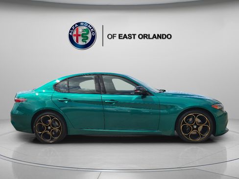 New 2025 Alfa Romeo Giulia w/ Driving Assist Package image 8