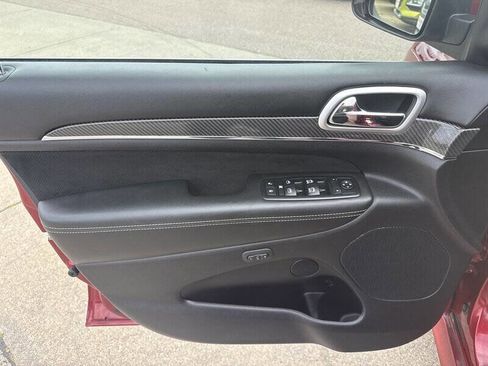 Used 2012 Jeep Grand Cherokee SRT8 w/ Luxury Group II image 15