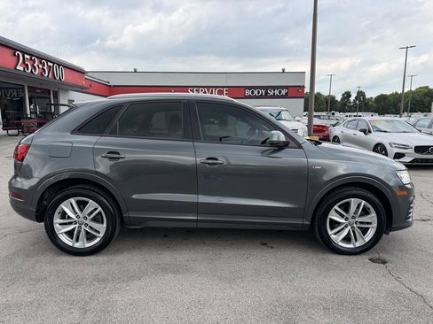 Used 2018 Audi Q3 2.0T Premium AWD/4WD image 2