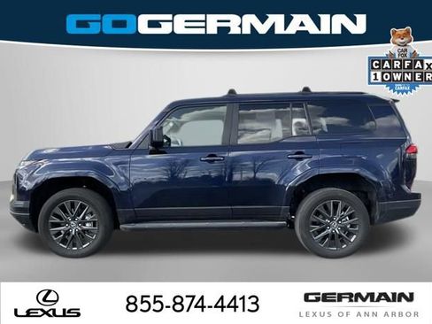 Used 2024 Lexus GX 550 w/ Cold Area Package image 3