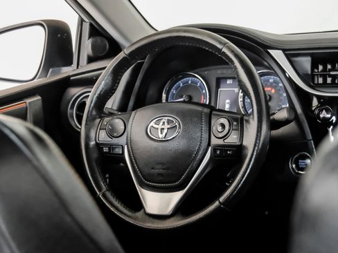 Used 2017 Toyota Corolla SE FWD image 11