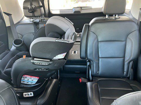 Used 2021 Chevrolet Traverse LT AWD/4WD image 9
