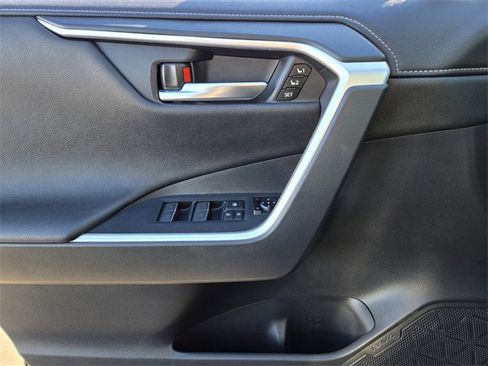 Certified 2022 Toyota RAV4 Limited image 19