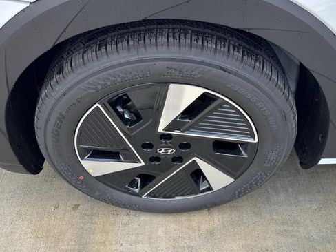 New 2026 Hyundai Ioniq 5 SEL image 18