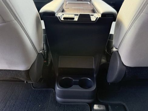 Used 2021 Toyota Sienna LE image 19