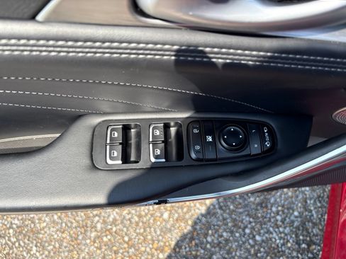 Used 2022 Kia Stinger GT2 AWD/4WD image 10