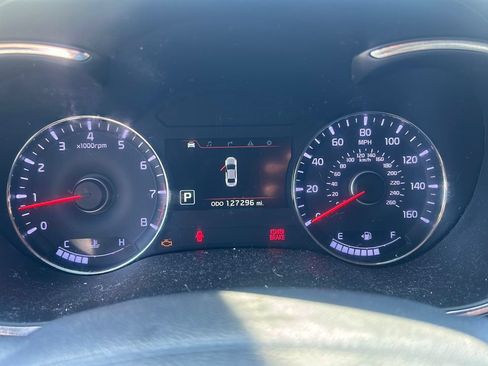 Used 2016 Kia Forte EX w/ EX Premium Package FWD image 4
