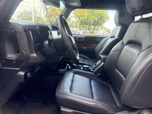 Used 2025 Ford Bronco Badlands AWD/4WD image 18