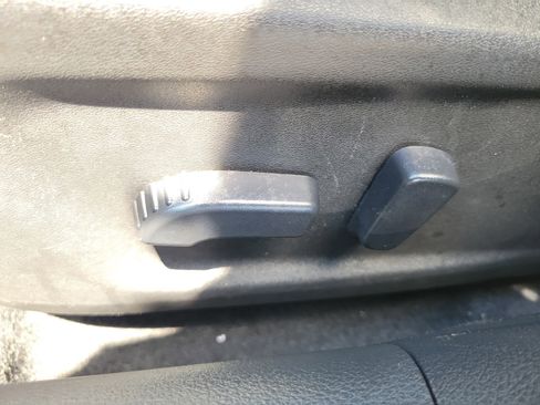Used 2025 Nissan Altima 2.5 SV FWD image 19