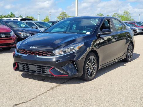 Used 2023 Kia Forte GT-Line w/ GT-Line Premium Package FWD image 3