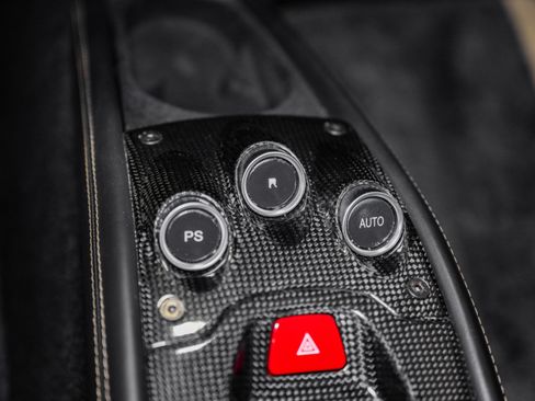 Used 2011 Ferrari 458 Italia Coupe RWD image 35