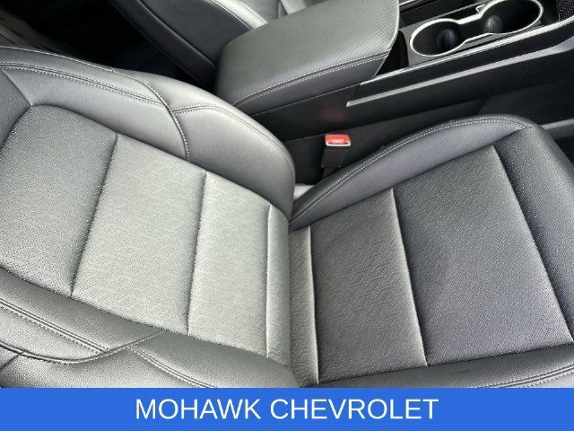 Certified 2026 Chevrolet Equinox LT w/ Convenience Package II AWD/4WD image 28