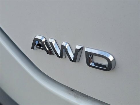 New 2025 Honda Pilot Touring image 6