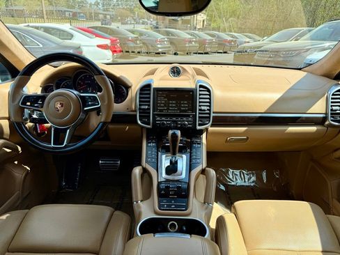 Used 2016 Porsche Cayenne GTS AWD/4WD image 19