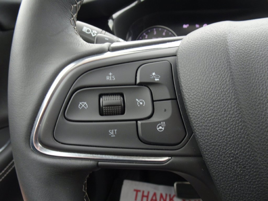 Used 2023 Buick Envision Essence w/ Sport Touring Package FWD image 21