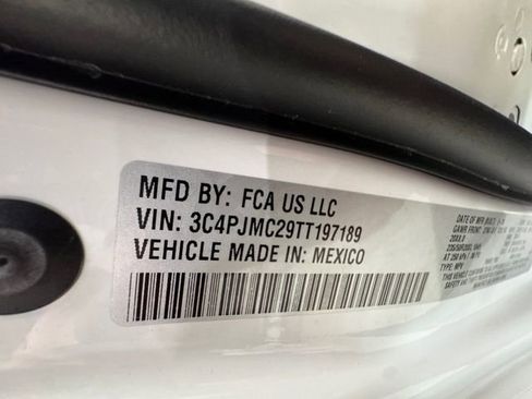 New 2026 Jeep Cherokee Overland image 27