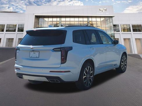 Certified 2023 Cadillac XT6 Sport w/ Platinum Package image 7