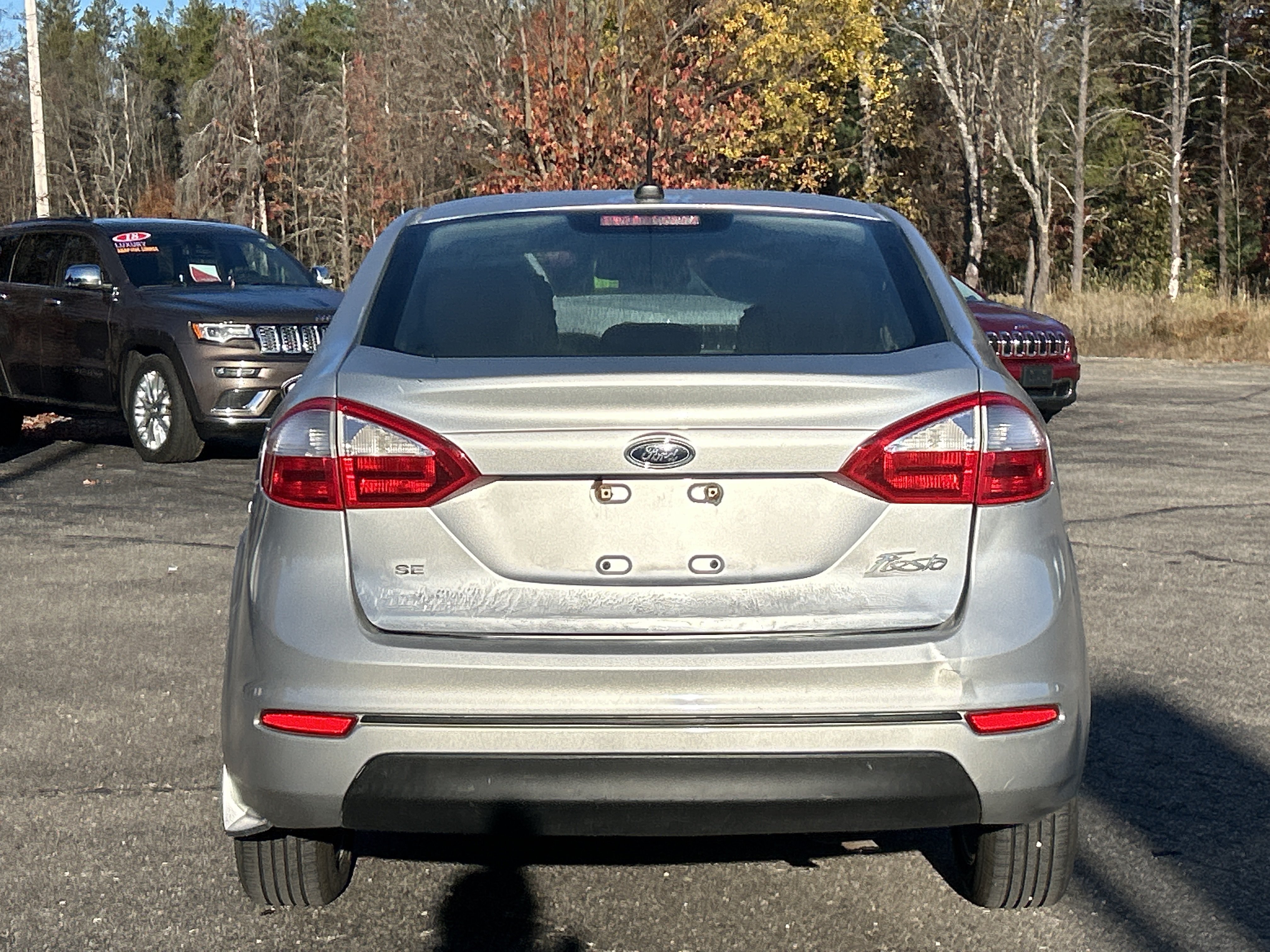 Used 2014 Ford Fiesta SE FWD image 4
