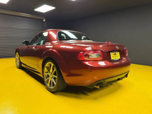 Used 2010 MAZDA MX-5 Miata Grand Touring w/ Premium Pkg image 6