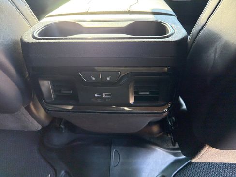 Used 2024 GMC Sierra 1500 AT4X image 10