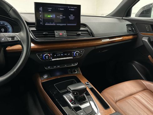 Used 2021 Audi Q5 Premium Plus w/ Premium Plus Package image 28