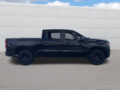 Used 2022 Chevrolet Silverado 1500 Custom image 11