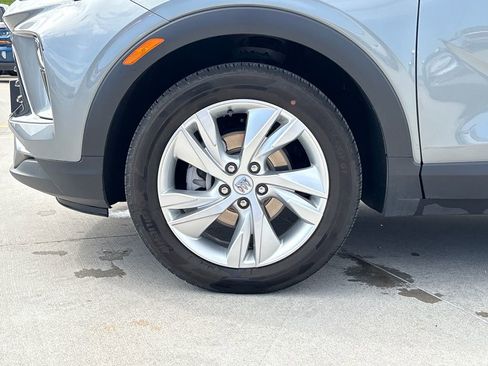 Used 2025 Buick Encore GX Preferred FWD image 29