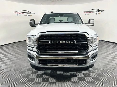 Used 2024 RAM 2500 Big Horn w/ Bed Utility Group AWD/4WD image 3