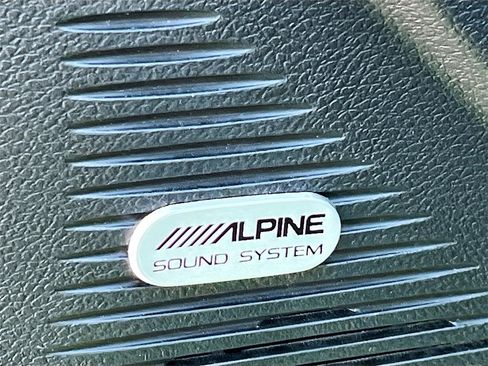 Used 2023 Dodge Challenger R/T w/ Plus Package image 18