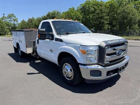 Used 2015 Ford F350 XL w/ Power Equipment Group RWD image 3