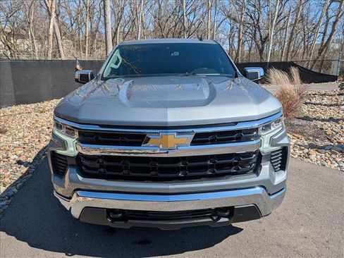 Used 2023 Chevrolet Silverado 1500 LT w/ Convenience Package II image 8