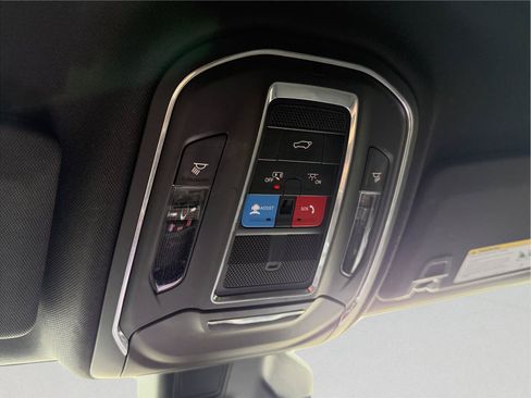 Used 2022 Jeep Grand Cherokee Trailhawk AWD/4WD image 20