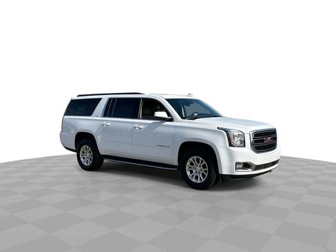 Used 2019 GMC Yukon XL SLT w/ Open Road Package image 2