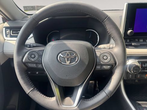 Used 2024 Toyota RAV4 XLE w/ Convenience Package AWD/4WD image 12