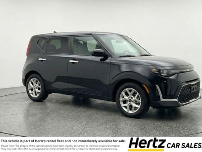 Used 2025 Kia Soul LX w/ LX Technology Package