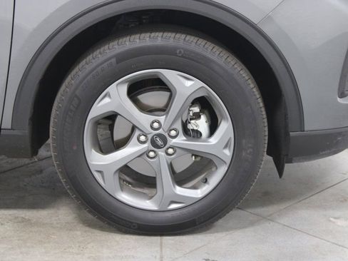 Used 2025 Ford Escape ST-Line AWD/4WD image 12