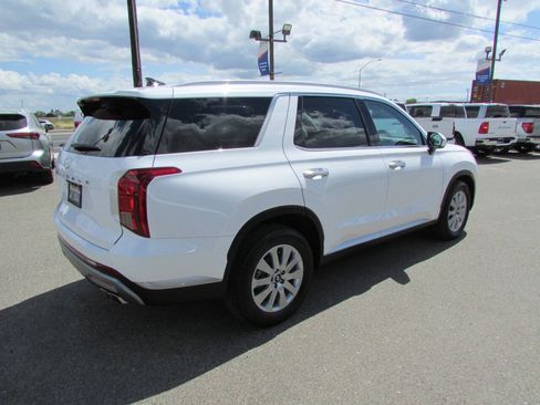 Used 2025 Hyundai Palisade SEL FWD image 6