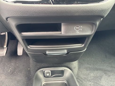 New 2026 Chrysler Pacifica Select image 26